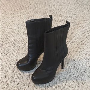 Gianna Bini black low calf platform heeled boots